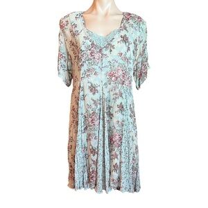 Nostalgia Light Sage Green and Pink Casual Flutter Sleeve Sundress Like New